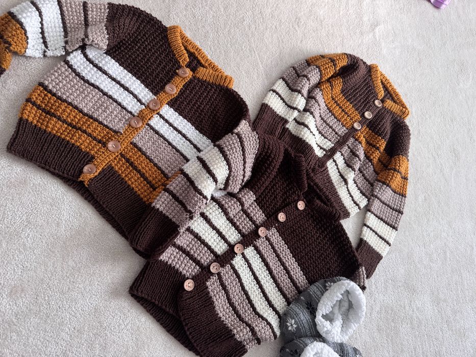 Кофточки вязанные детские