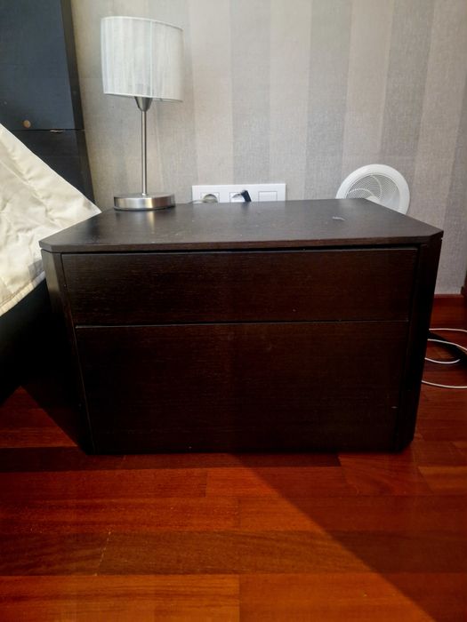 Mobilia de quarto com cama casal