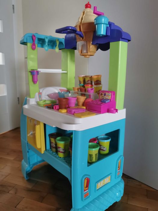Wielka lodziarnia ciastolina Play Doh