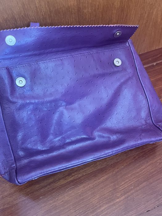 Carteira roxa pele
