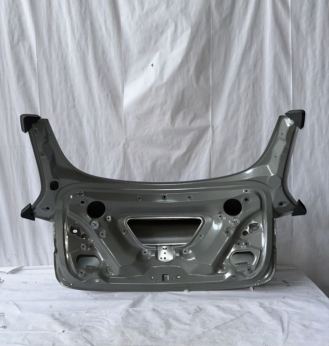 Кришка багажника, ляда Tesla 3 рест 2021 2022