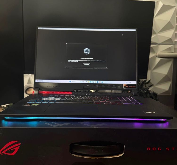 Asus Rog Strix g713