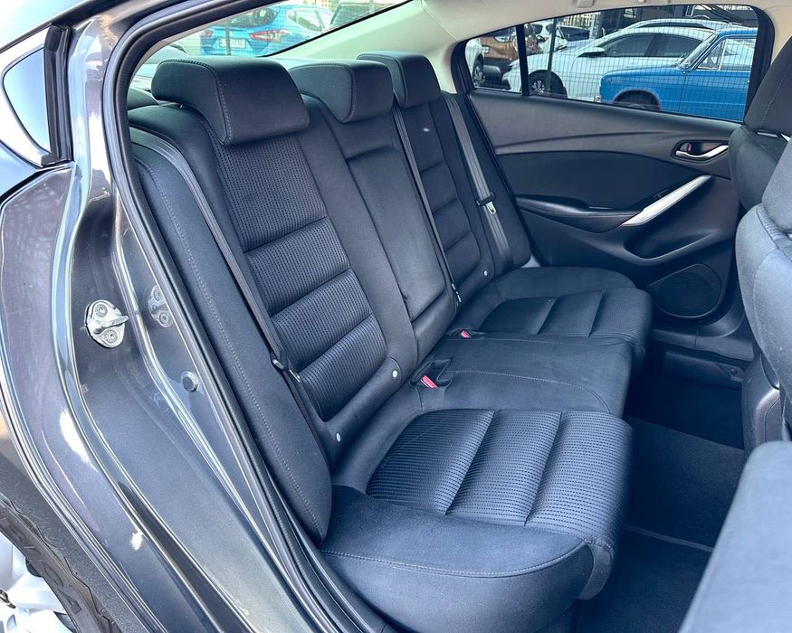 Продаж гарного авто Mazda 6
