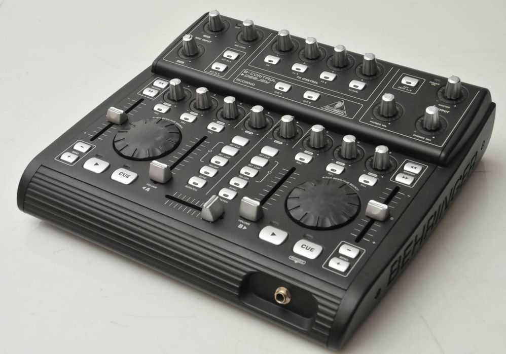 Behringer BCD 3000 - controlador DJ usb