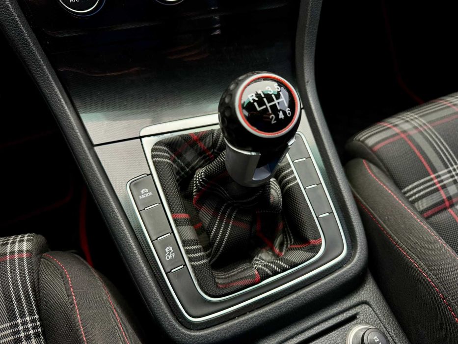 Volkswagen Golf GTI 2015