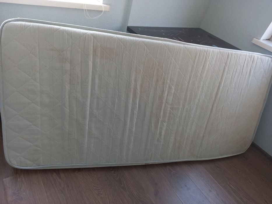 Ліжко із матросом