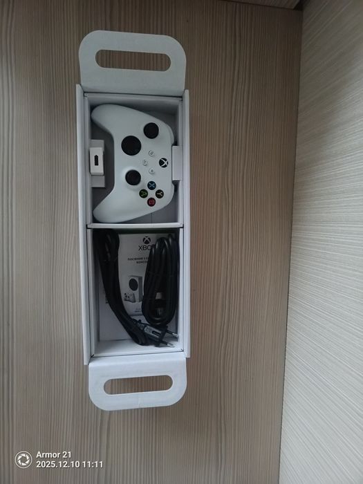 Продається ігрова консоль XBOX Series S