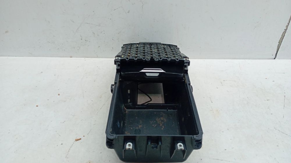 Porta luvas MERCEDES-BENZ EQE SUV (X294)
