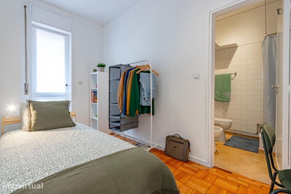 Quarto - localizado em Ramalde Porto