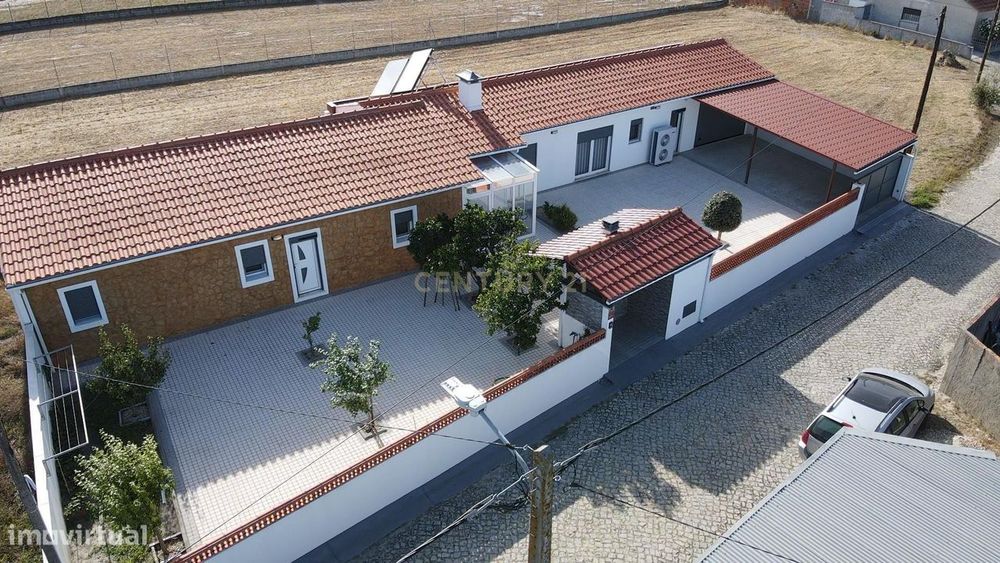 Moradia Renovada em Vieira de Leiria, Marinha Grande