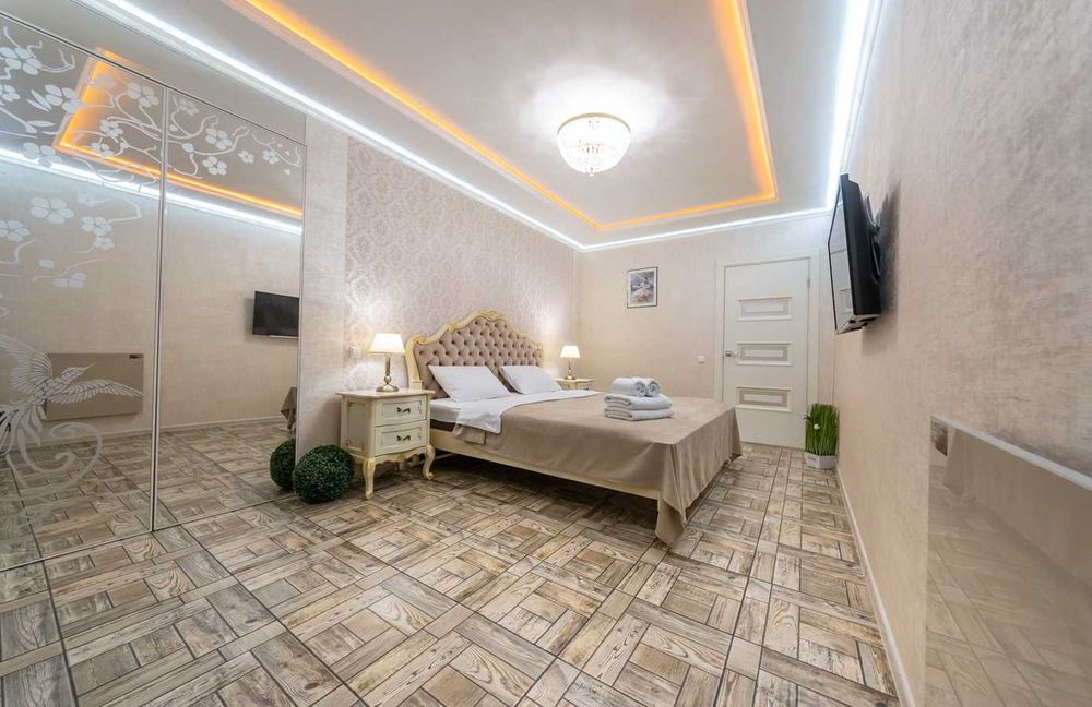 Люкс, 2к пр Перемоги 1, ТРЦ Україна, Охматдит