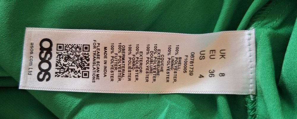 Satynowa asymetryczna zielona długa sukienka cold shoulder ASOS