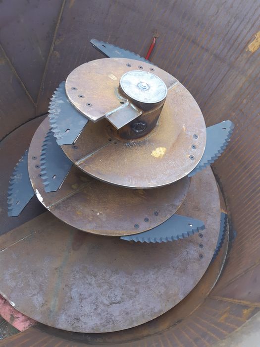 Ślimak mieszadło ślimakowe wozu paszowego paszowóz