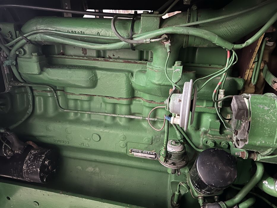 Трактор John Deere 3140