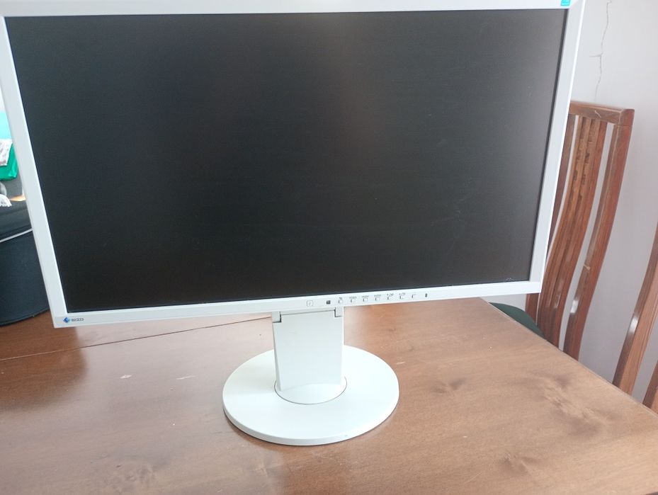 Komputer HP EliteDesk + Monitor EIZO 23 cale + dodatki
