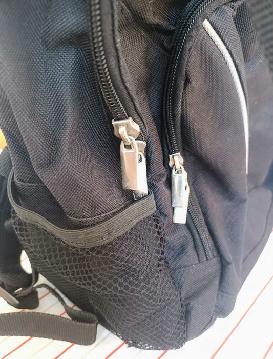 Muchila AHTEC - com alguns sinais de uso mas em relativo bom estado.