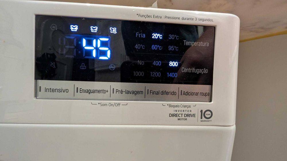 Máquina de Lavar Roupa LG 10.5 kg (1400 rpm) - Como Nova (Pouquíssimo Uso) / LG Washing Machine 10.5 kg / 1400 rpm - Like New (Barely Used)