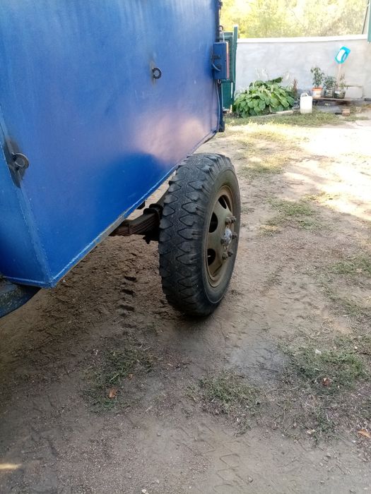 Прицеп 2т.в хорошому стані..