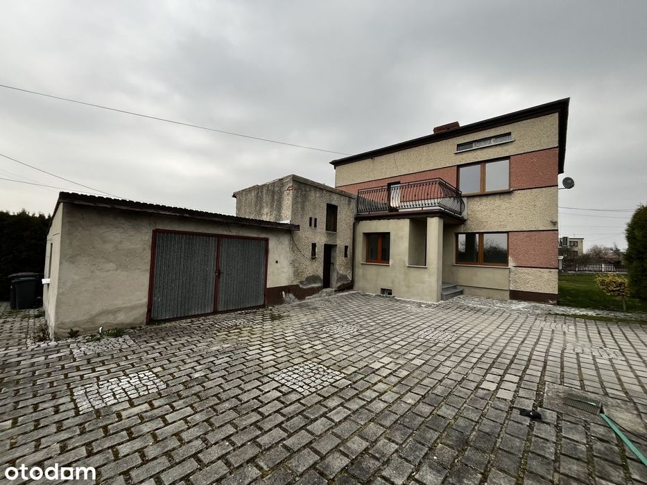 Sprzedam dom piętrowy i ogrodem-gotowy do zmieszkania