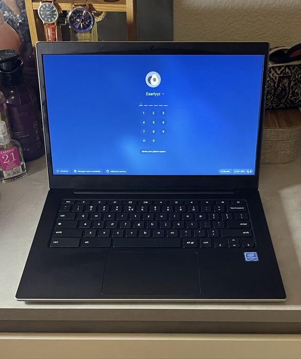 Samsung Galaxy Chromebook Go Celeron