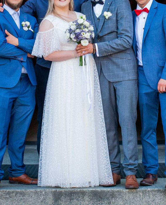 Suknia Ślubna z rękawkami
