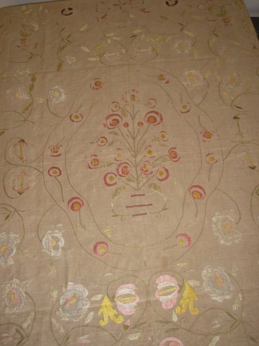 Colcha de Castelo Branco Sec.XVIII e Jarro / cântaro  Século XIX