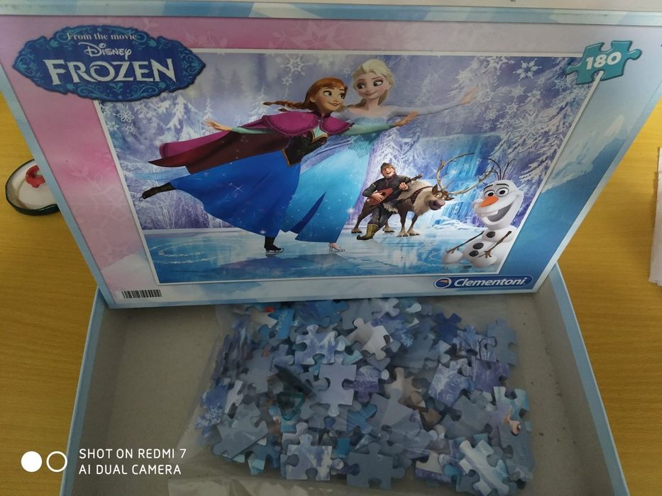 Puzzle Frozen Como Novo e Puzzle Como Novo Hello Kitty