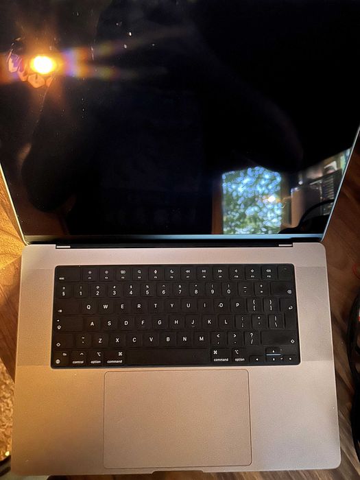 Macbook Pro 16'' M1 PRO 16 RAM/512 SDD