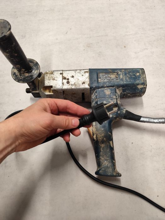 Міксер Bosch GRW 11 E дрель Бош 1150 ват