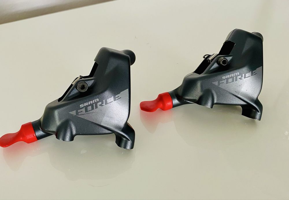 Zaciski hamulcowe SRAM Force AXS D1 – używane, stan bardzo dobry