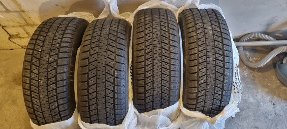 Bridgestone Blizzak DM-V3 225/55 R18 98T