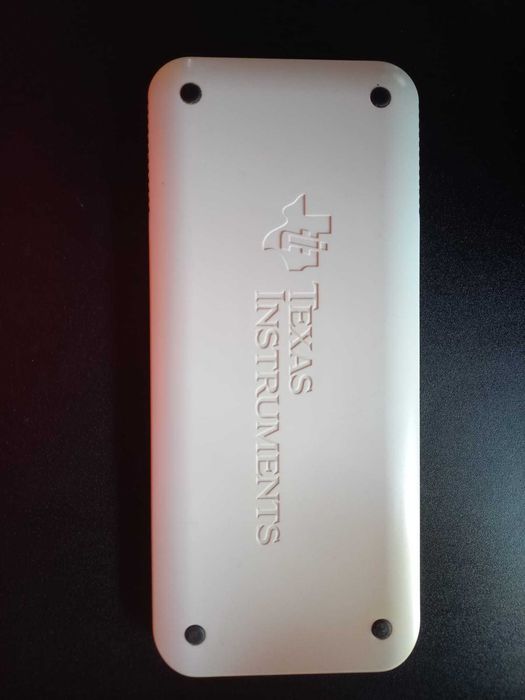 Calculadora Gráfica Texas Instruments TI-84 Plus CE-T