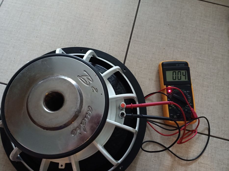 B2 audio skrzynia 2 kw 2x15" 4000 watt