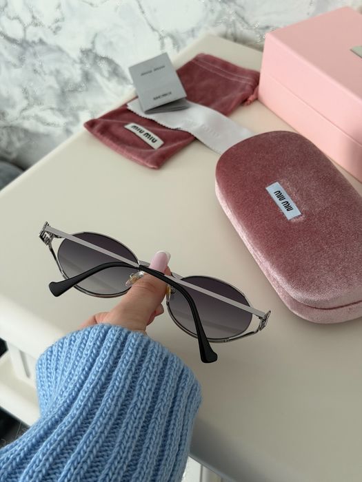 Солнцезащитные очки miu miu полный комплект