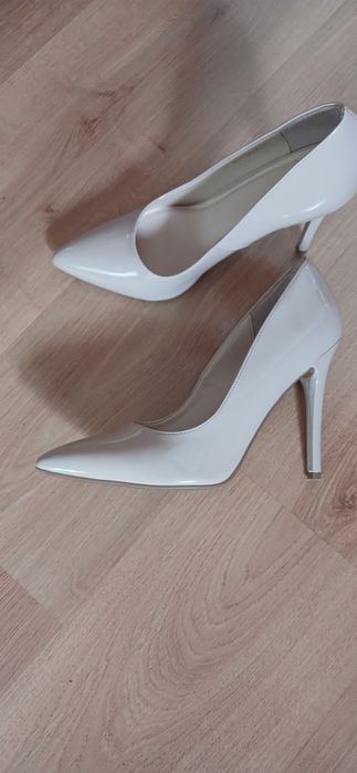 Туфлі лодочки стан нового