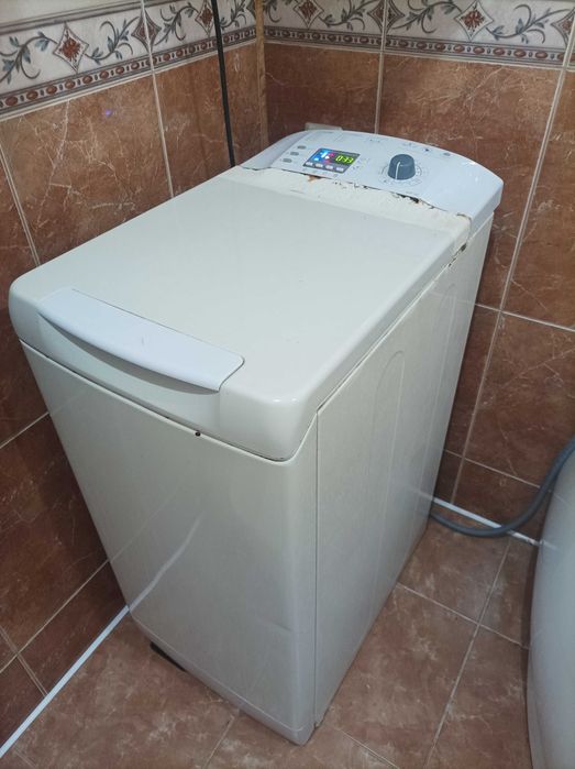 Стиральная машина Ariston AVTF 109  (подшипник выходит из строя)
