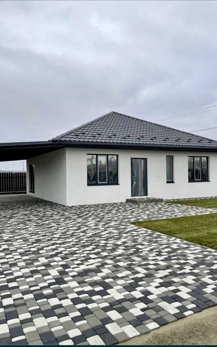 Свій доступний будинок в межах міста.5 соток