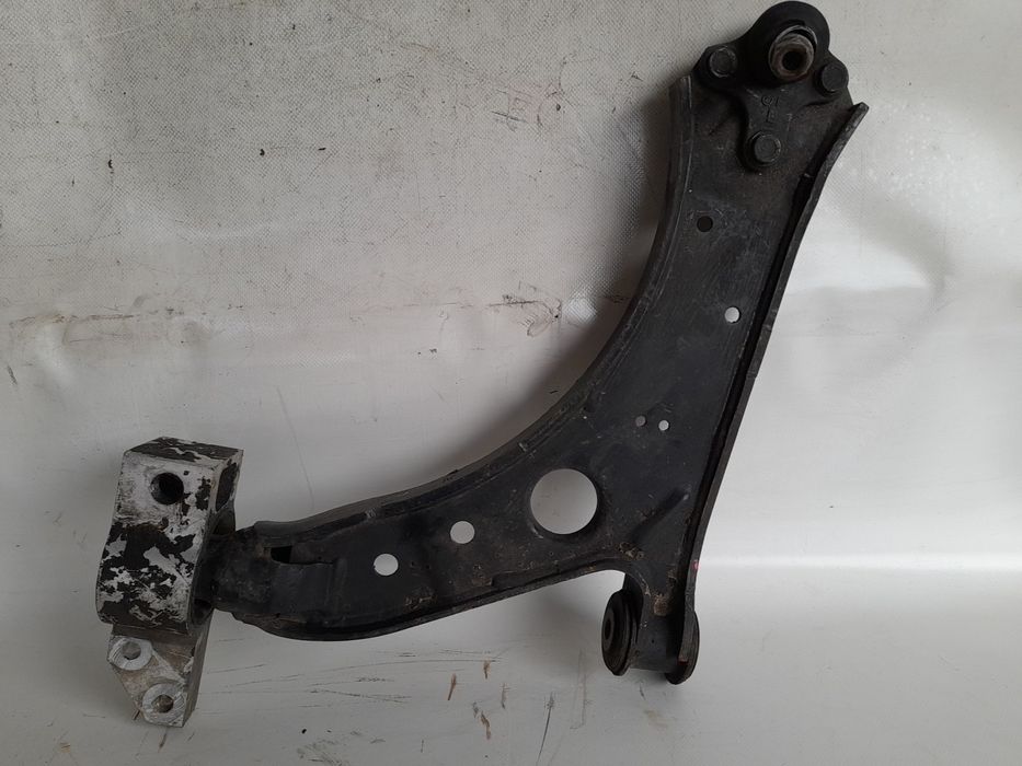 Braço de suspensão frente esquerdo AUDI A3 (8P1)
