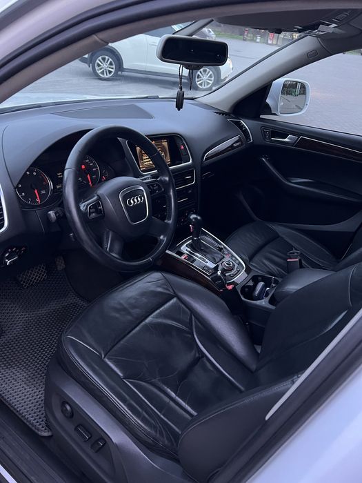 Audi Q5 Premium Plus Quattro