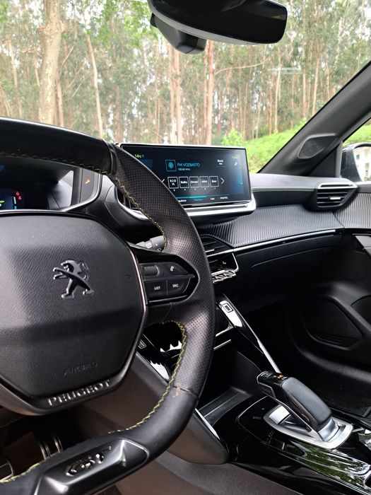 Peugeot e-208 GT LINE de 136cv 100% elétrico