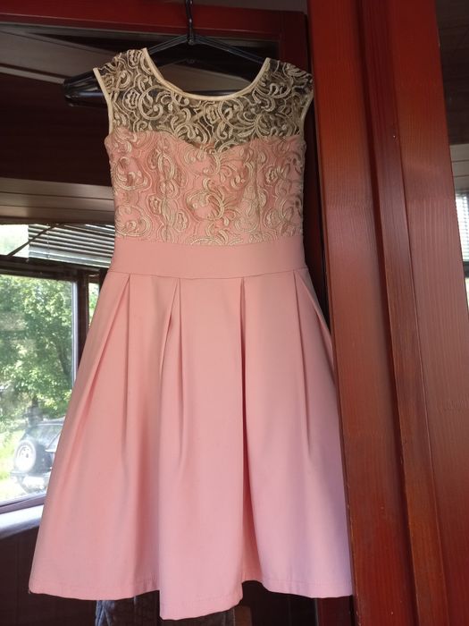 Коктельне плаття знизу з підкладкою