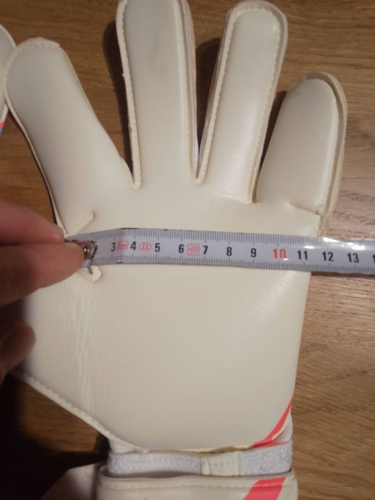 Rękawice bramkarskie Nike grip 3. R.9