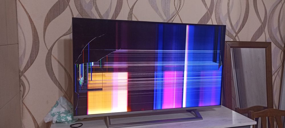 Телевізор Hisense 43