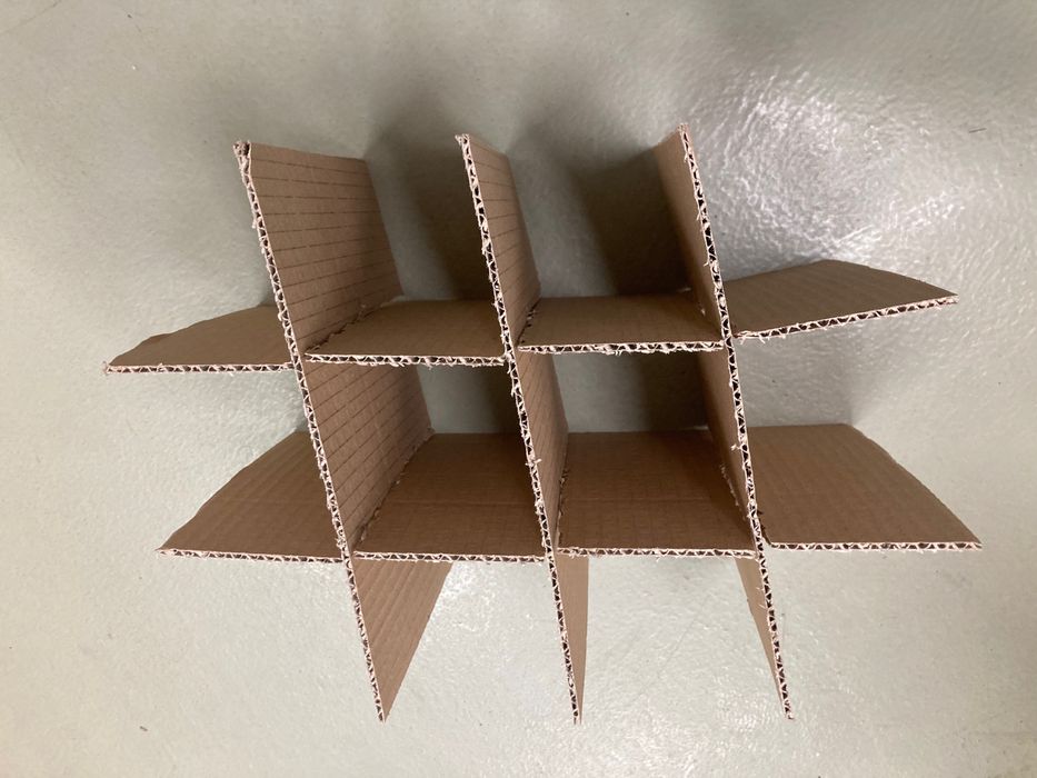 Caixa standard para garrafas 31x24x31 cm - com divisória - NOVAS