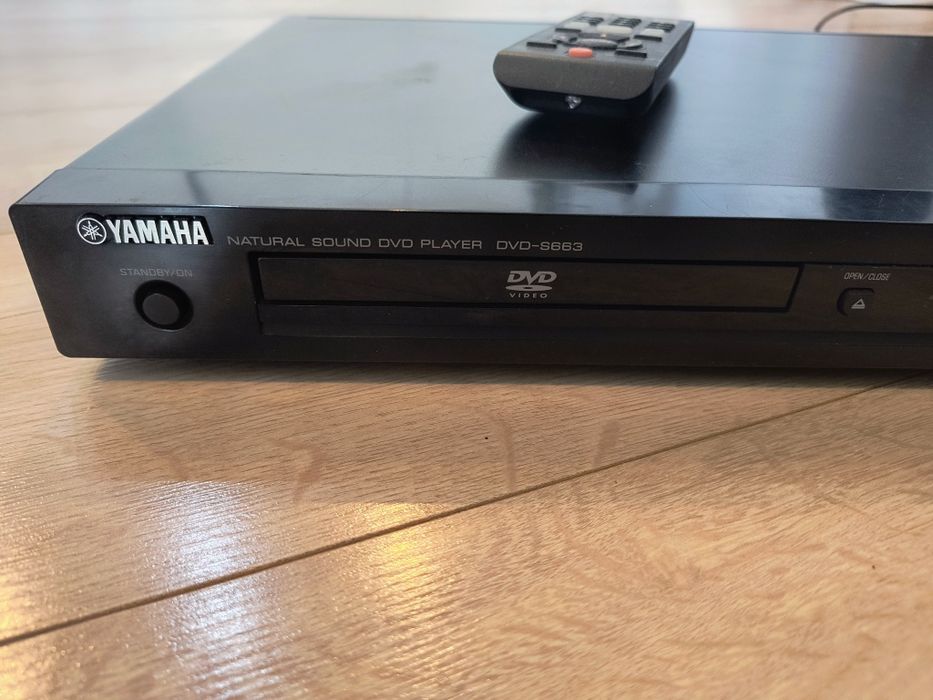 DVD Yamaha S663. Kino domowe