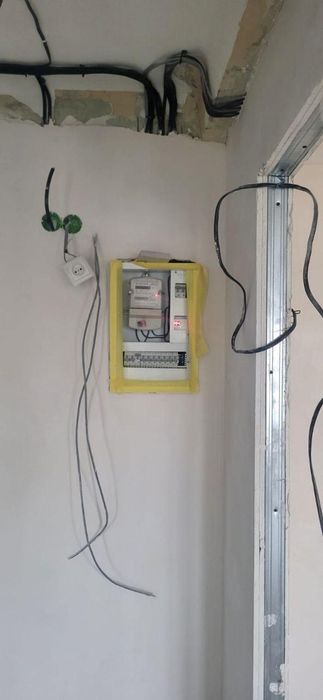 Продаж 2-к квартири в Києві, Севастопольська площа, Програма