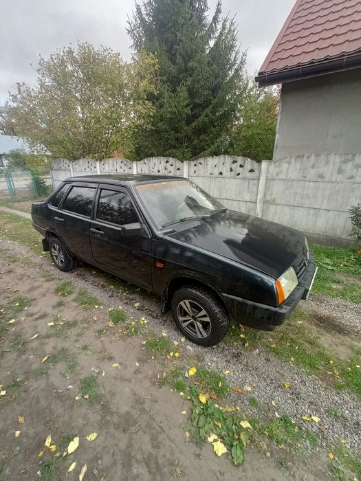 продаж ваз 21099.