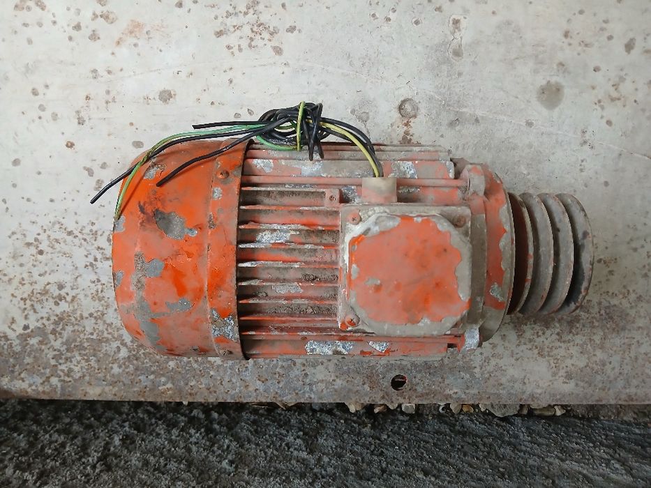 Vendo motor e cilindro hidráulico