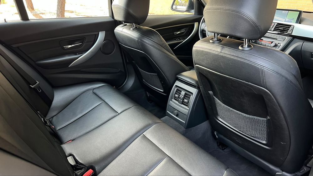 Bmw 320 D Sport caixa automatica 8v 2014