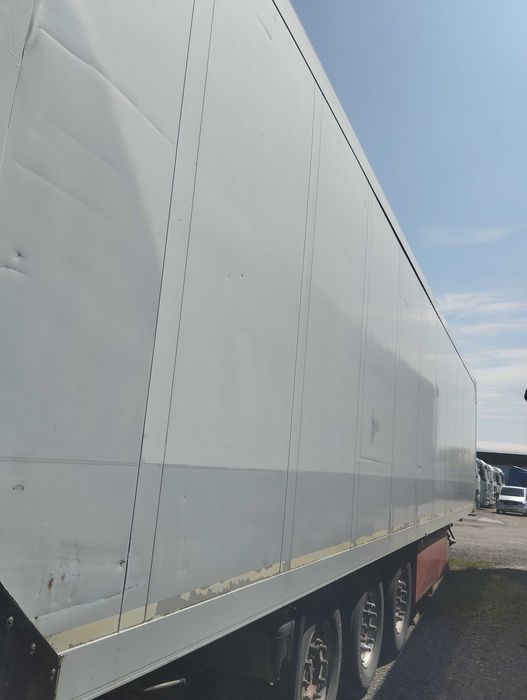 Напівпричеп . SCHMITZ Cargobyls